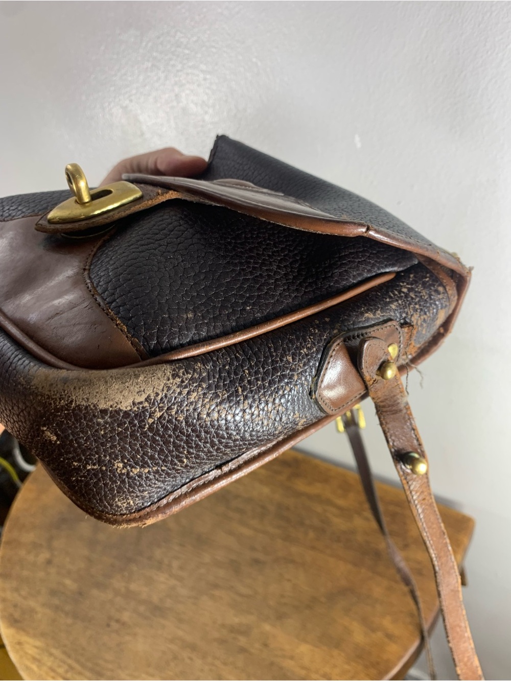 Vintage made in USA distressed leather DOONEY & BOURKE AWL USA brown crossbody - Picture 7 of 12